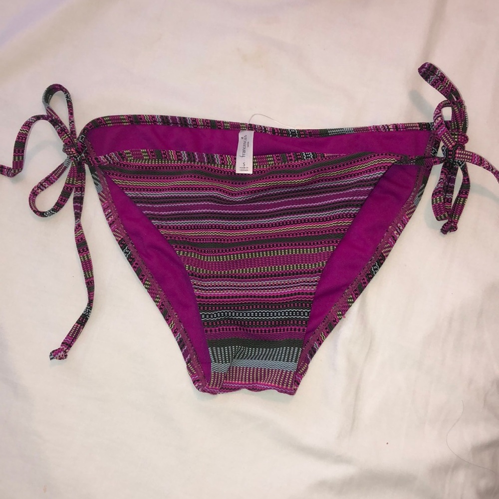 Bikini bottoms